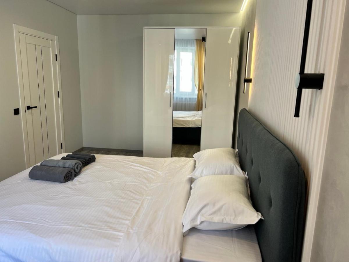 Gold Apartment Vysochana18 Ιβανό-Φρανκίβσκ Εξωτερικό φωτογραφία